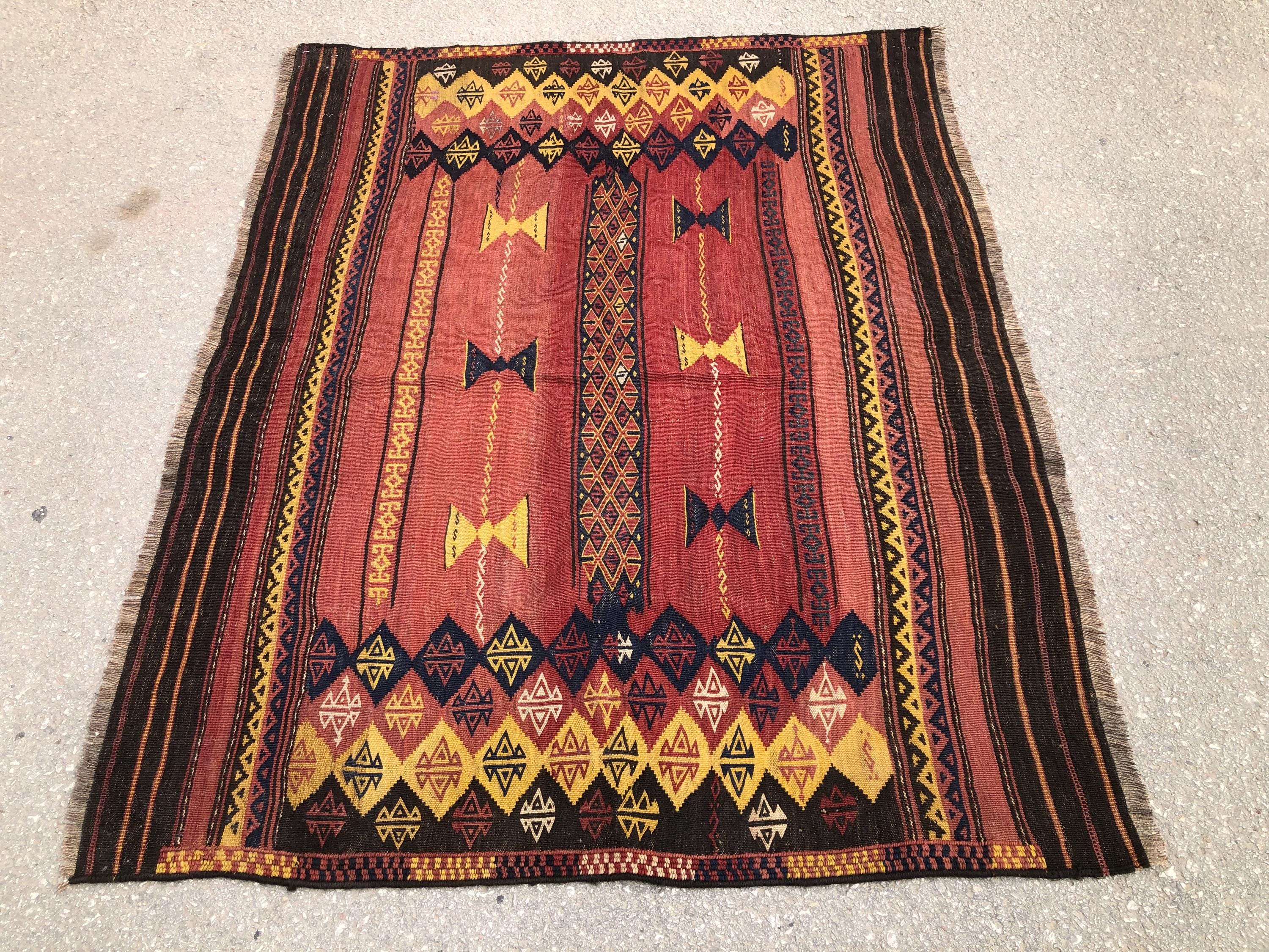 Antique Afgan Kilim: Handmade Tribal Wool Rug (4'7 x 3'10 ft)