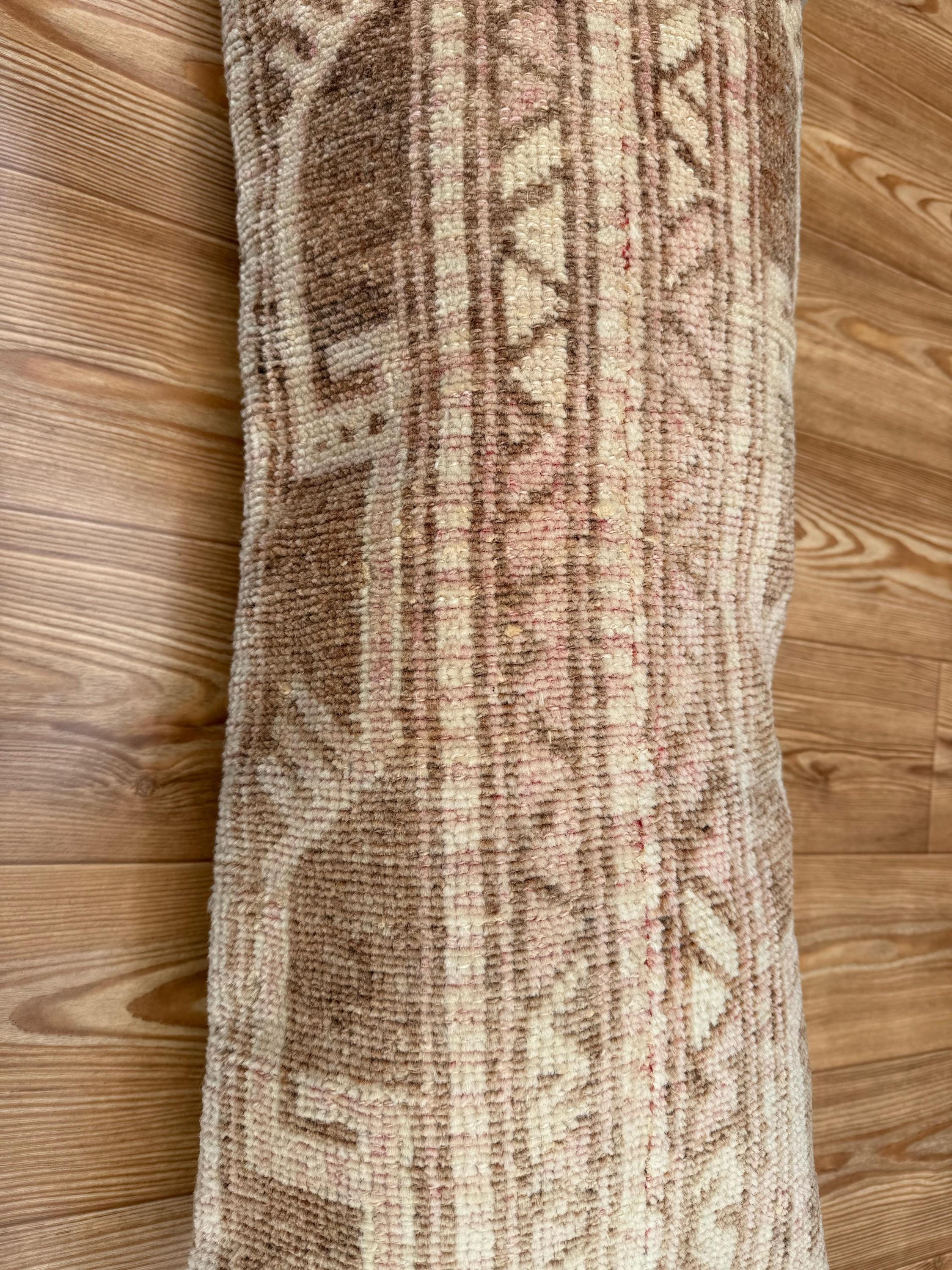 Turkish Rug Lumbar Pillow Cover: Neutral Woven Accent (14 x 32 inches)