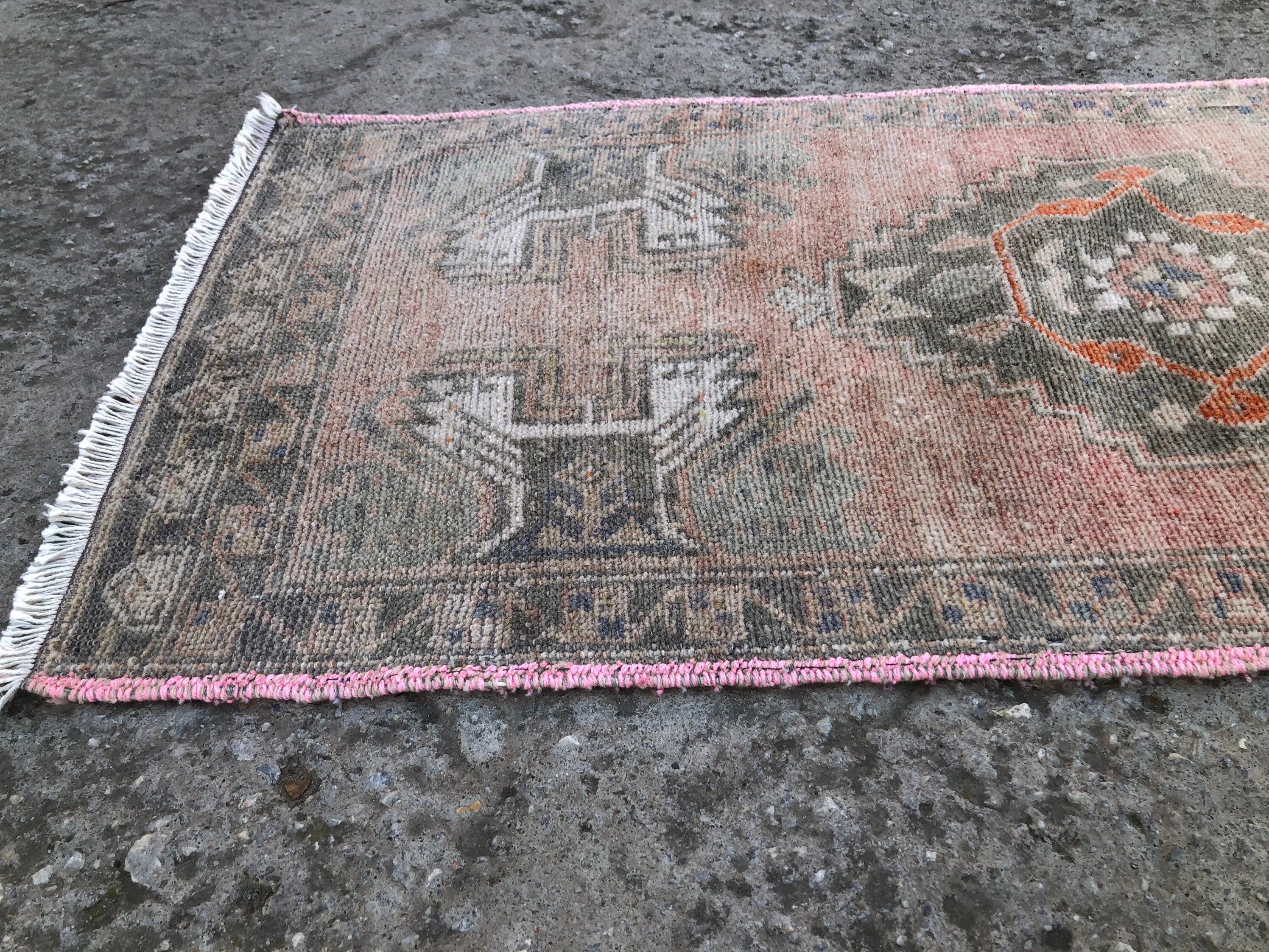 Handmade Muted Red Turkish Rug: Bohemian Entryway Rug (51 x 117 cm)