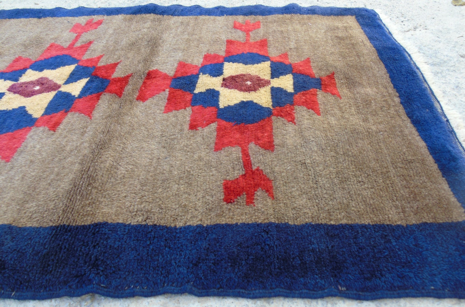 Handmade Organic Wool Tribal Rug: Blue Brown Aztec Design (3'1x4'1)