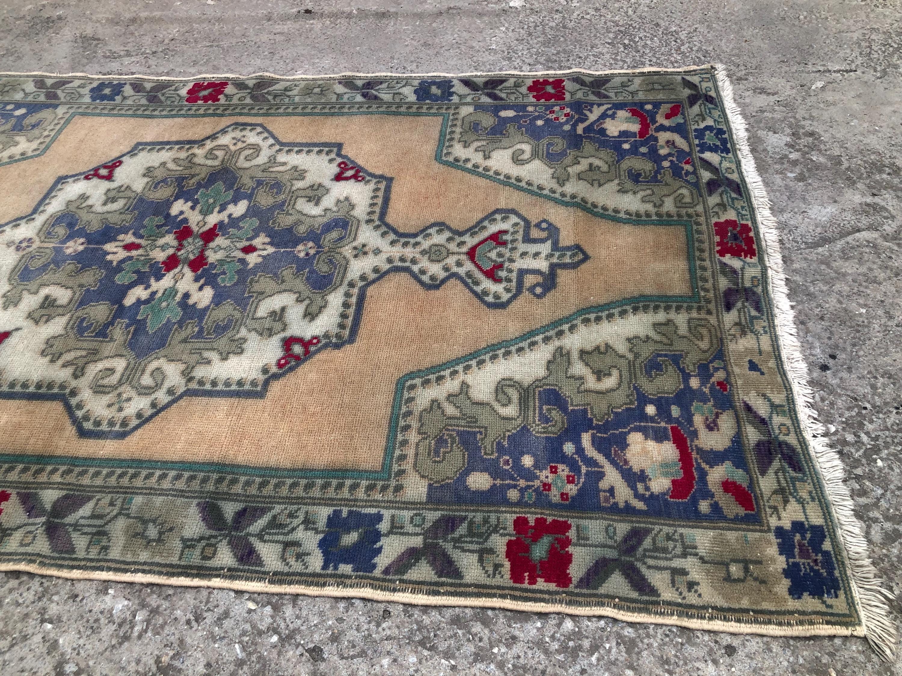 Vintage Turkish Area Rug, Small Oriental Rug, Distressed Floral Carpet 2.4 x 4.7 ft