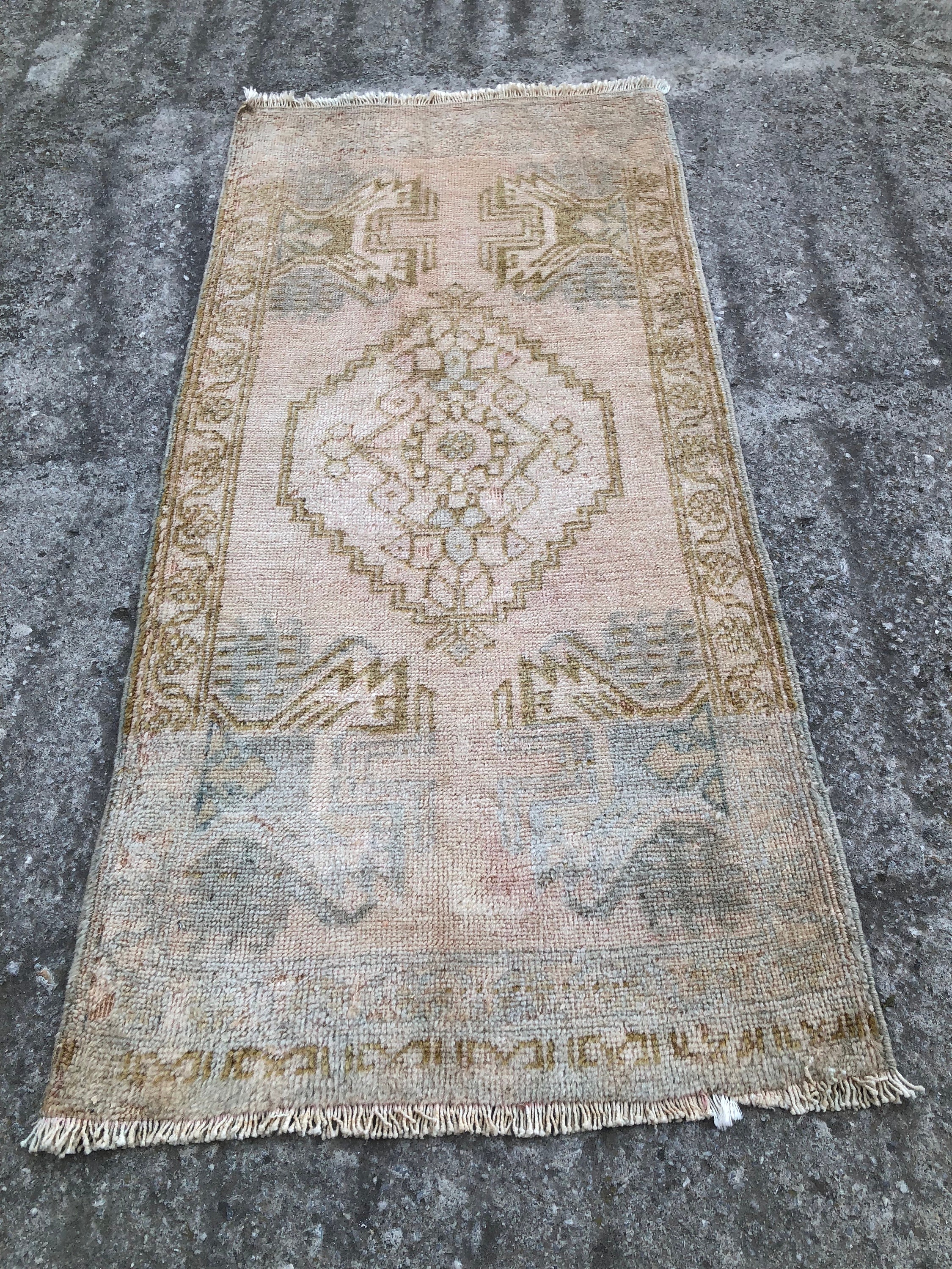 Vintage Turkish Rug, Small Neutral Oushak Rug, 1.8 x 3.4 ft