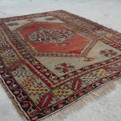 Turkish Oushak Rug, Bohemian Vintage Oushak Rug, Traditional Primitive Turkish Rug, Handwoven Area Rug, Oushak Area Rug, Turkish Rug 3’9×5’1