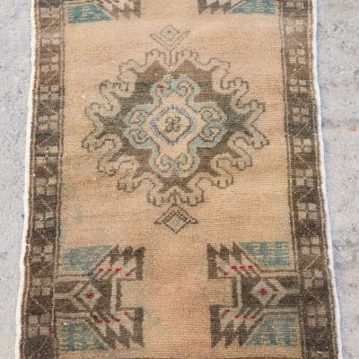 Door Mat Rug, Decorative Turkish Old Rug, Interior DesignerTribal Rug, Vintage Pastel-Colored Bohemian Rug 50 x 97cm/ 1’8 x 3’3