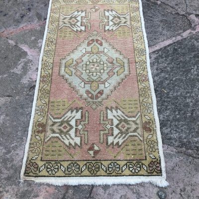 Vintage Small Rug, Turkish Small Rug, Yastik Rug, Seat Cover, Coffee Table Cover, Shoe Mat, Home Decor Small Rug, Powder Room Rug, 1’10×3’5