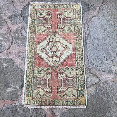 Oriental Door Mat Rug, Anatolian Small Rug, Vintage Small Mat Rug, Tub Mat, Bath Rug,  Rugs for vanities, Turkish Oushak Yastik, 1’10×3’4