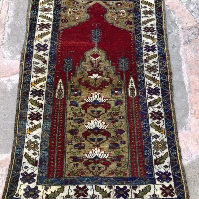 Prayer Rug, oriental Turkish Prayer Rug, Oushak Prayer Rug, Handwoven prayer Rug, Vintage Prayer Rug, Anatolian Prayer Rug, 3 x 4.7 feet