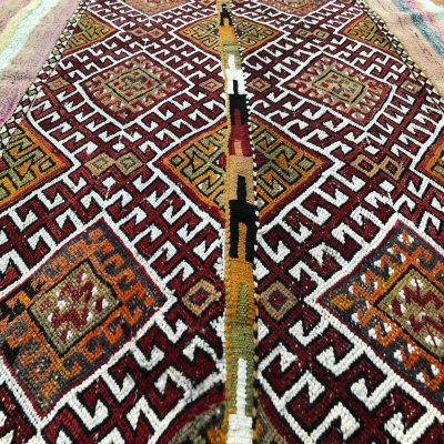 Turkish kilim / kilim rug / kilims / vintage kilims / old kilims / nomadic kilims / tribal kilims / wall hanging kilims / kilim rugs / kelim