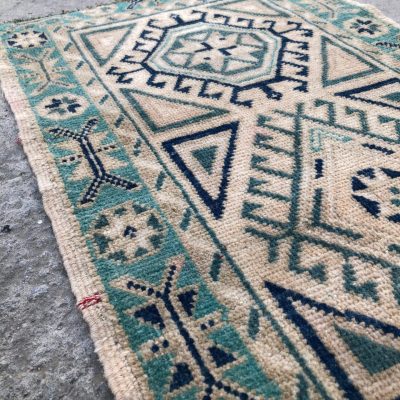 Turkish Small Rug, Coffee Table Placemat, Shoe Mat, Yastik Rug, Anatolian Small Rug, Door Mat Rug, Oriental Small Rug, Bath Rug, 1’11×3’8