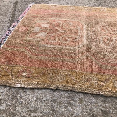 Vintage Small Rug, Desk Rug, Turkish Small Rug, Piano Seat Cover, Couch Cover, Bath Rug, Door Mat Rug, Shoe Mat, Small Oushak Rug 1’7×2’6