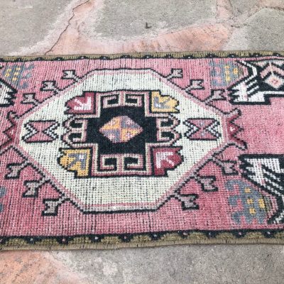 Small Oushak Turkish Rug, Small Anatolian Rug, Vintage Oriental Small Rug, Bedside Rug, Old Small Rug, Shoe Mat, Turkish Small Rug,1’5×2’11