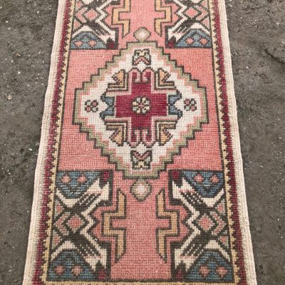 Tribal Ethnic Turkish Rug,Vintage Handwoven Rug, Yastik, Kitchen Rug, Interior Design, Small Turkish Door Mat Rug, 1’8 x 3’1 feet