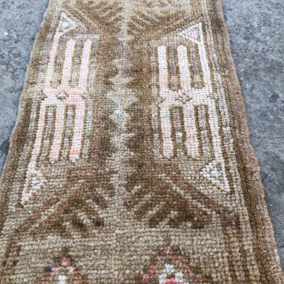 Small Oushak Rug, Vintage Small narrow Rug, Decorative Small Oushak Rug, Handwoven Vintage Turkish Oushak Rug, Door Mat Oushak Rug, 1’2×3’0