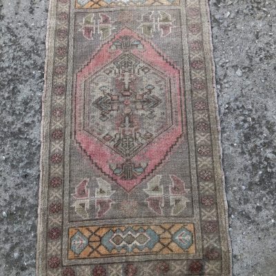 Small Turkish Rug, Oriental Small Rug, Vintage Door Mat, Oushak Bedside Rug, Powder Room Turkish Rug, Vintage Shoe Mat Rug, Rustic Bath Rug, Kopyası